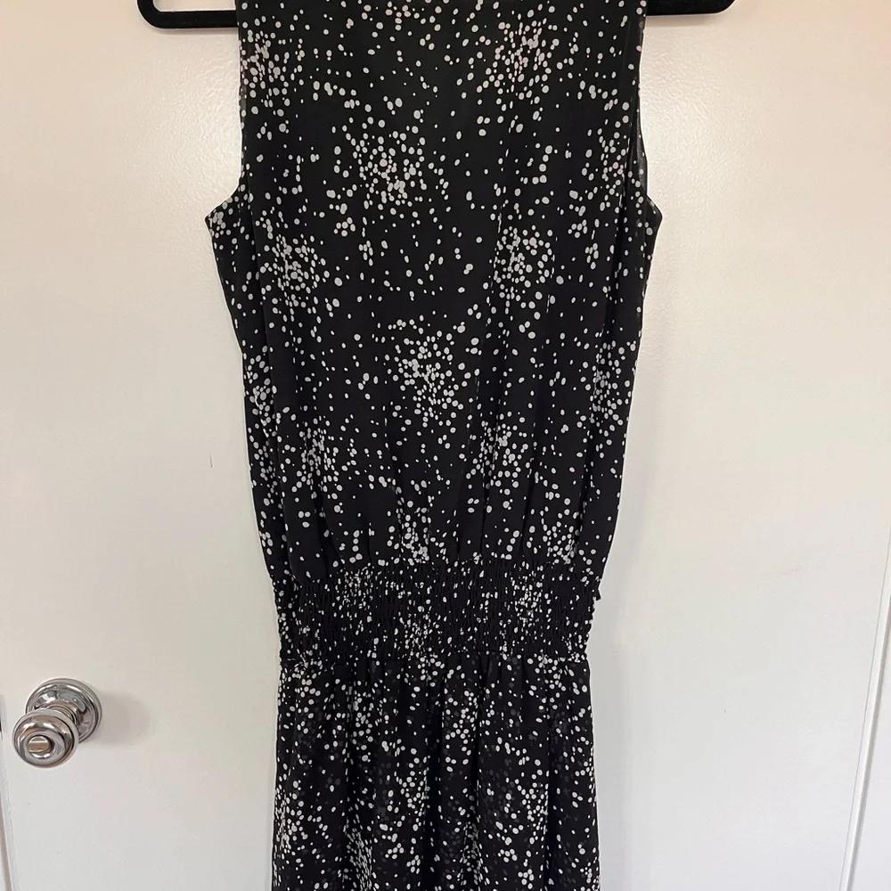 Veronica M Black and White Mini Dress - Perfect for a summer workday - Picture 4 of 5